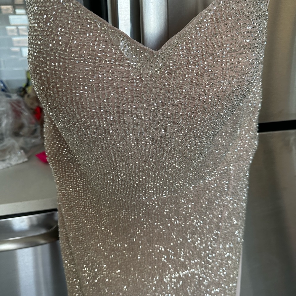 GORGEOUS DRESS - Picture 3 of 6